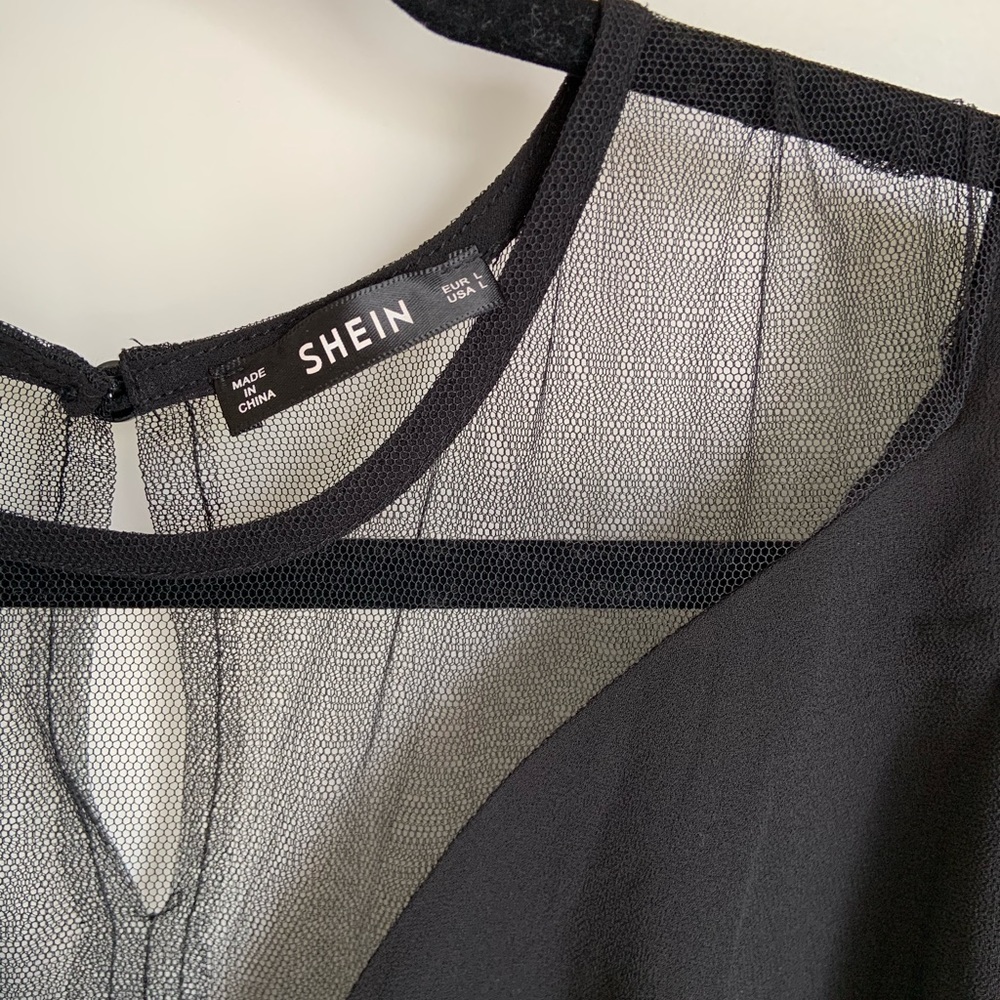 SHEIN Top - Picture 2 of 6